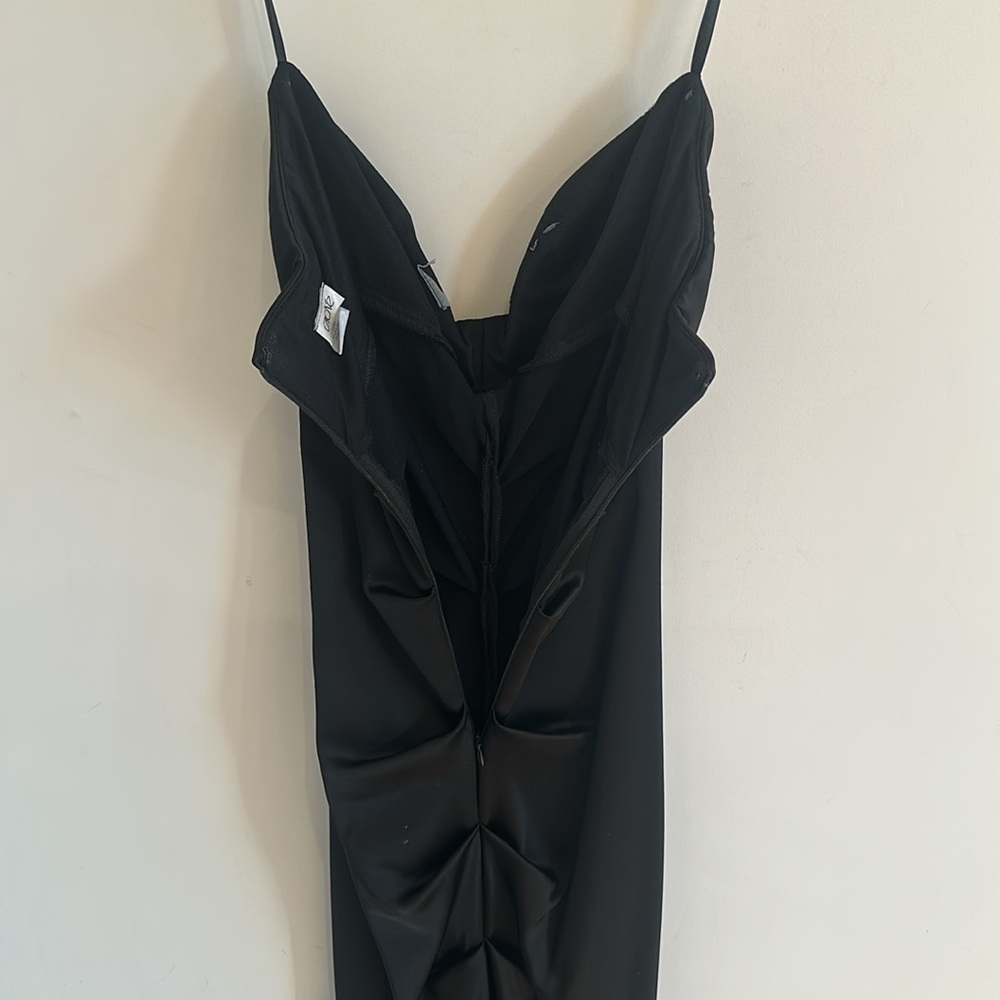 Cache Gown - Picture 11 of 12